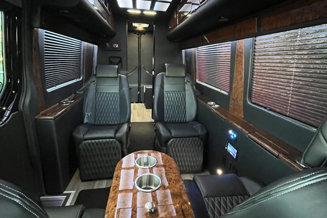 Luxury 8 Passenger Mercedes Interior